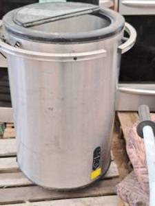 lot 506 image: 2.05-cu.ft. Cooler JH-58C1