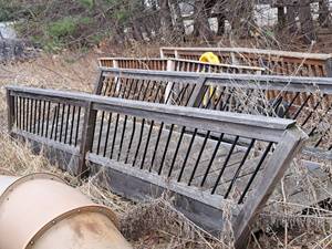 lot 513 image: Stairs 59x220x46