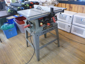 lot 11 image: Craftsman 10 Table Saw on Stand