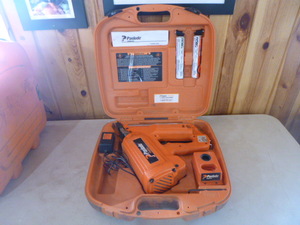 lot 25 image: Paslode Cordless Utility Framing Nailer
