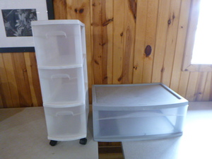 lot 29 image: 2 Sterlite Storage Containers