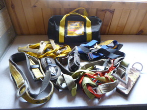 lot 33 image: Assorted Tie-DownsRatchet Straps