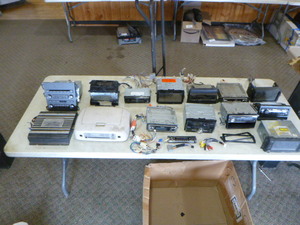 lot 58 image: Lot of Assorted Automotive Audio and Visual Items