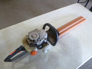 lot 66 image: Echo Gas Powered Hedge Trimmer