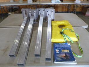 lot 68 image: 4 Metal Dock Posts