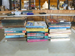 lot 72 image: Collection of Repair Manuals