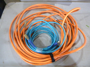 lot 100 image: 2 Air Hoses