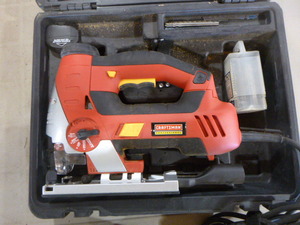lot 109 image: Craftsman 2-in-1 Handle Scrolling Sabre Saw with Laser Trac