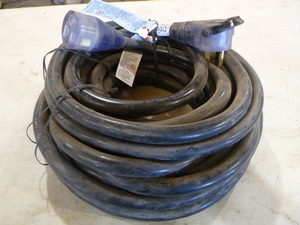 lot 121 image: 220 Volt Electrical Cord