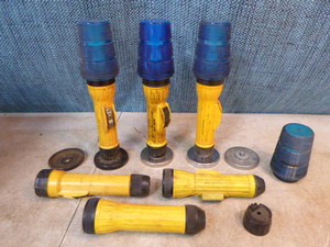 lot 147 image: 6 Flashlights