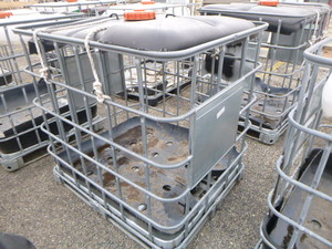 lot 158 image: 2 Tote Frames with Tops