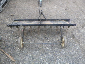 lot 163 image: Pull-Behind Lawn Dethatcher