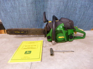 lot 167 image: John Deere 18 Gas Powered Chain Saw
