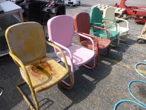 lot 171 image: 5 Vintage Metal Outdoor Chairs
