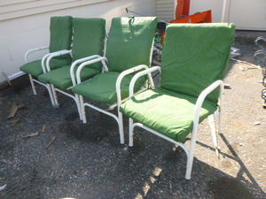 lot 173 image: 4 Patio Chairs