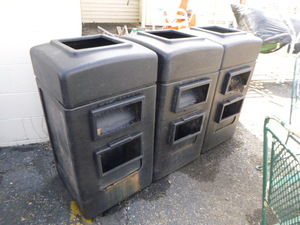 lot 180 image: 3  Windshield Wash Stations