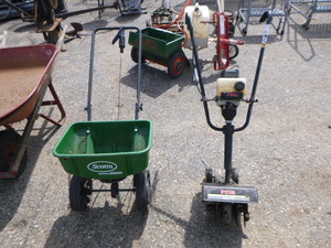 lot 185 image: Lawn and Garden Items