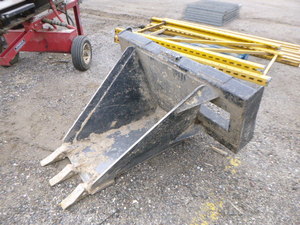 lot 219 image: Skidsteer StumpDitching Bucket