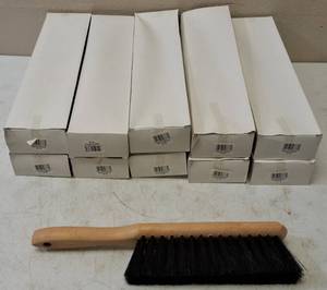 lot 50 image: Shop Brushes - 14  View Photos