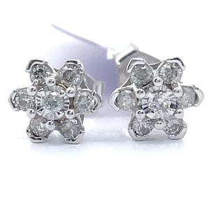 lot 44 image: NEW 0.25 Carat Diamond Cluster Flower Stud Earrings in White Gold VIDEO