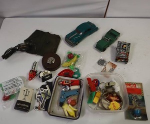 lot 35 image: LARGE LOT OF VINTAGE TOYS, TIN, KEYCHAINS, ETC. - includes Flintstone Tin Tank old model car & jeep, click to see more