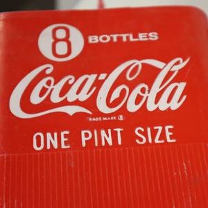 lot 56 image: LOT OF COCA COLA Vintage Plastic bottle caddies