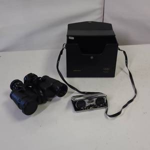 lot 67 image: Bushnell Binoculars and Vintage View Finder