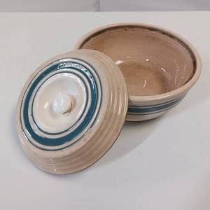 EXTREMELY RARE "HULL" Pottery - Over 100 years old!