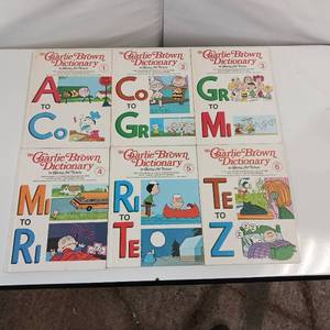lot 77 image: Charlie Brown Dictionary A-Z - 6 Volume Complete set - 1973 Vintage Hardcover Childrens Books