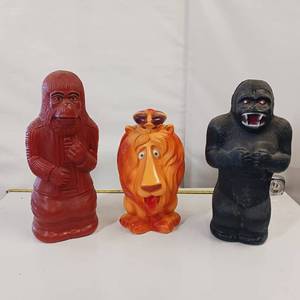 lot 95 image: Large Plastic Collectible Piggy Banks featuring Lion King, King Kong and Planet of the Apes