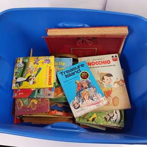 lot 128 image: Library Stock - Childrens Book LOT