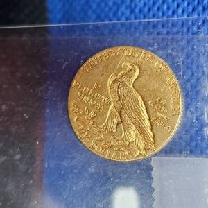 lot 43 image: 1913 $2 12 Gold Coin
