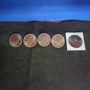 lot 141 image: (5) Ike $ Coins, 3 Bicentennial and (2)1978