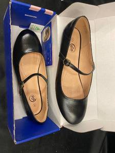 lot 40 image: Pair of Unopened Girls Black Mary Jane Shoes Size 1