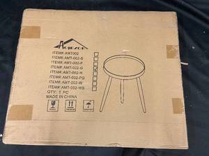 lot 48 image: New Hozeor Round Top Side Table, Model AMT-002-G, Unopened Packaging