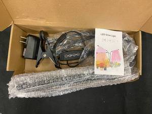lot 105 image: LED Grow Light with Timer and Adjustable Brightness