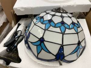lot 25 image: Tiffany Style Stained Glass Table Lamp with Blue Design