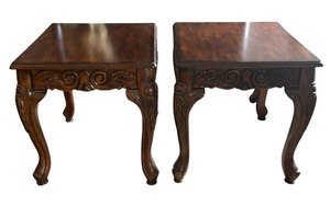lot 29 image: Two Distinctive Side Tables  End Tables