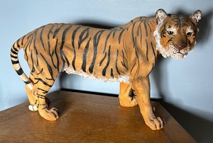 lot 39 image: Decorative Tiger