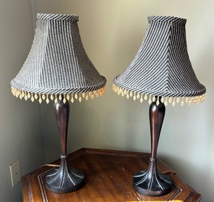 lot 71 image: Pair of Table Lamps with Beaded Accents