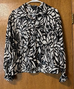 lot 113 image: Notations Size XL Jacket