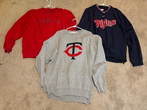 lot 116 image: Thre Minnesota Twins Baseball Size XL Shirts