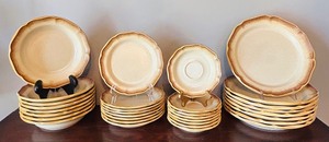 lot 86 image: Vintage Mikasa Whole Wheat Plates in a Variety of Sizes