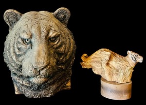 lot 88 image: WCS Large Tiger Sculpture and Siberian Tiger Figurine Sculpture Carved Wood Jungle Graces Cain Limited Edition