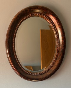 lot 119 image: Oval Decorative Wall Mirror