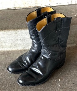 lot 138 image: Black Boots by Justin