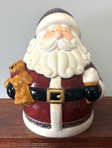 lot 199 image: Santa Cookie Jar