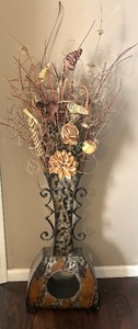 lot 200 image: Beautiful Vase with Dried Florals and Foliage