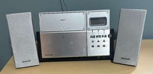 lot 213 image: Panasonic CD Stereo System Model SC-EN5