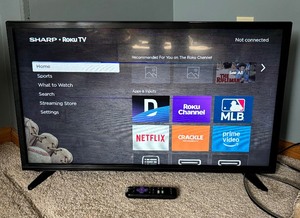 lot 214 image: Best Buy 32 inch TV Model LC-32LB591U